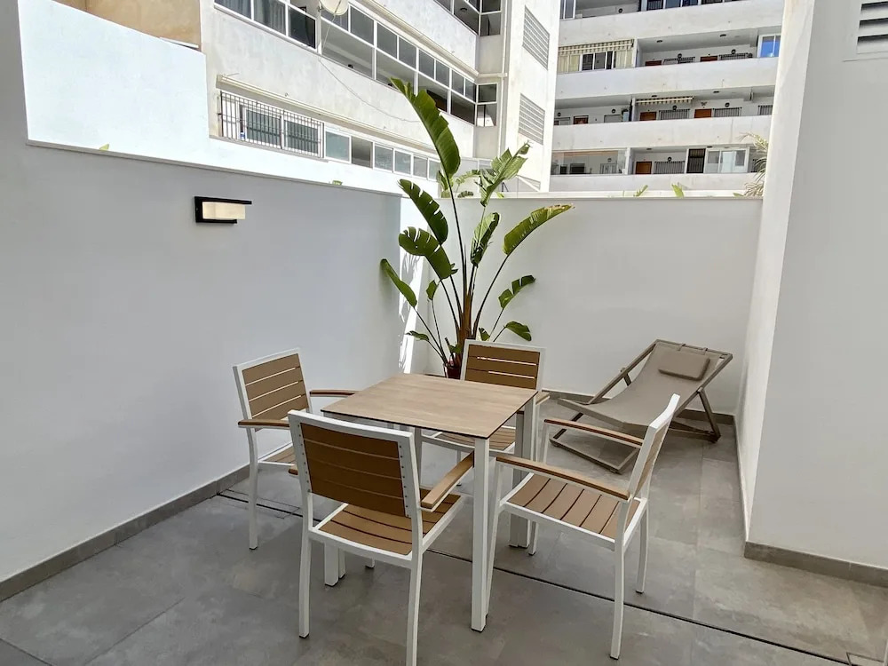 Caleyro Boutique Apartments - "Parking incluido"