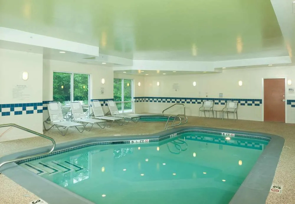 Fairfield Inn & Suites Brunswick Freeport
