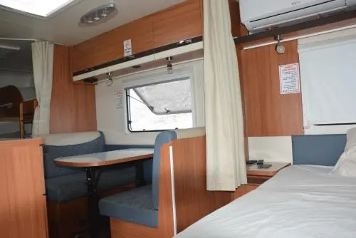 Avia Caravan