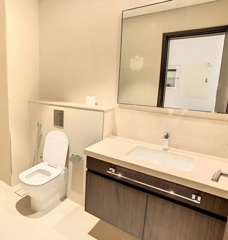 Stunning Apt with Balcony - Dubai Mall access
