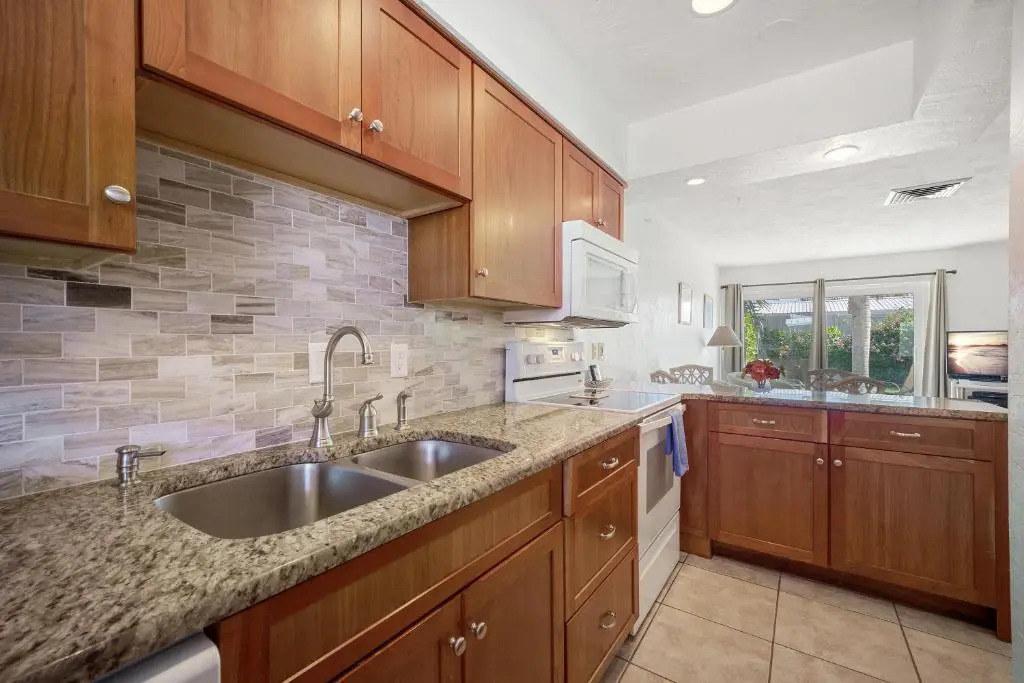 Jamaica Royale 91, 3 Heated Pools, 2 Bedrooms, WiFi, Sleeps 6