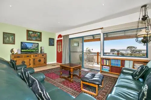Black Dolphin Beach Penthouse