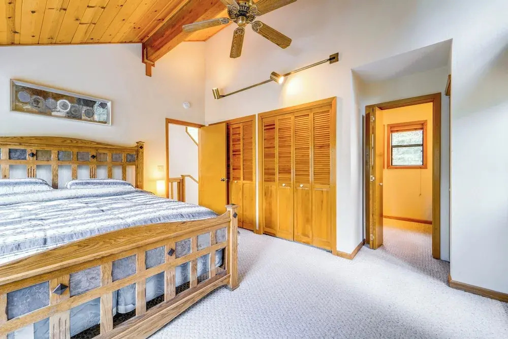 Deck w/ Hot Tub: Serene Cabin in Truckee