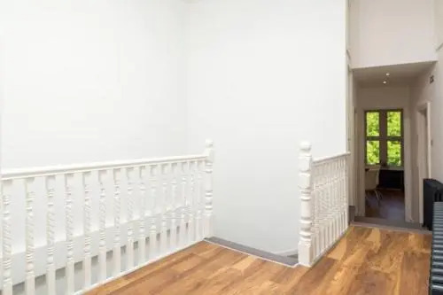 Stunningly Luxurious London Apartment (MHB350)