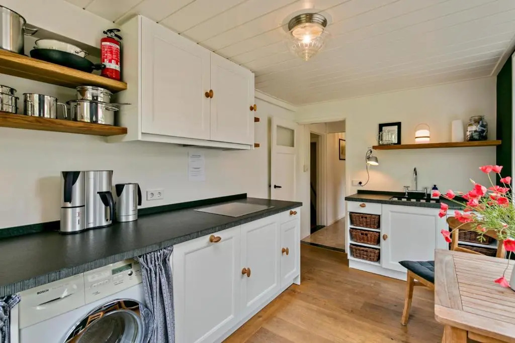 Holiday home Dijkstelweg 30 - Ouddorp with terrace and very big garden, near the beach and dunes - not for companies