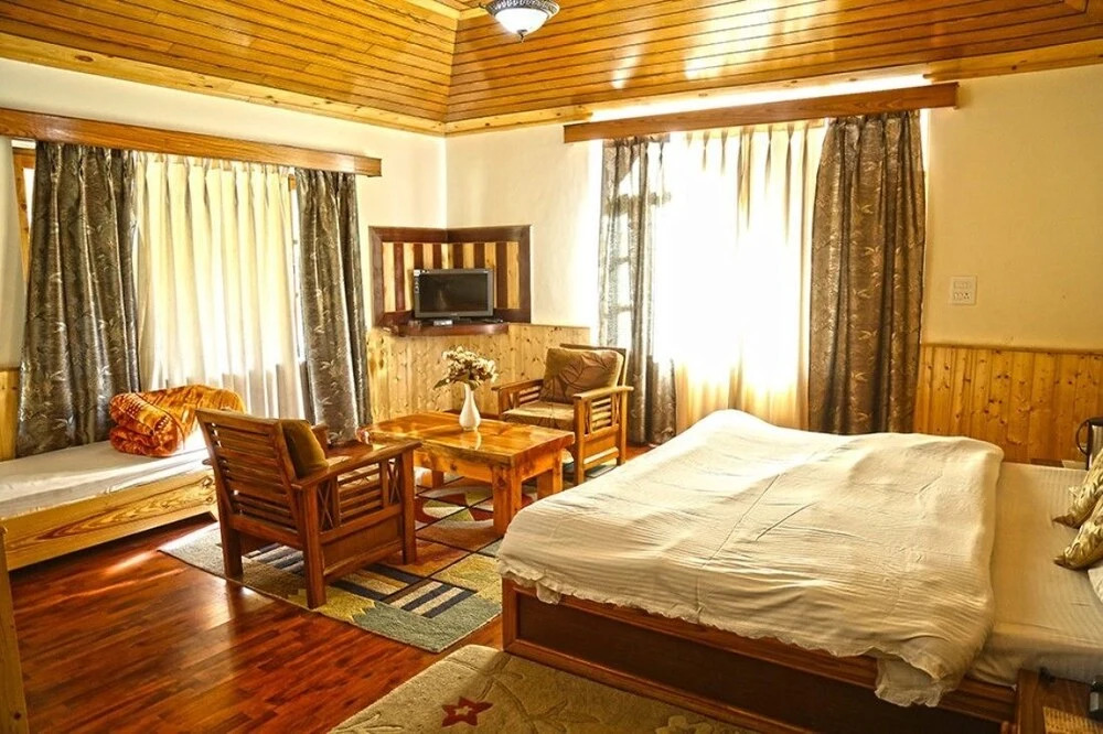 Hotel Mountain Trail Manali