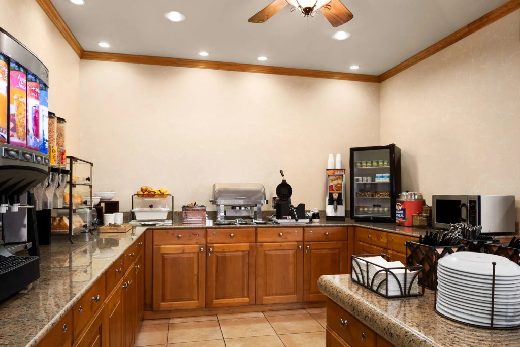 Country Inn & Suites by Radisson, Columbus West, OH