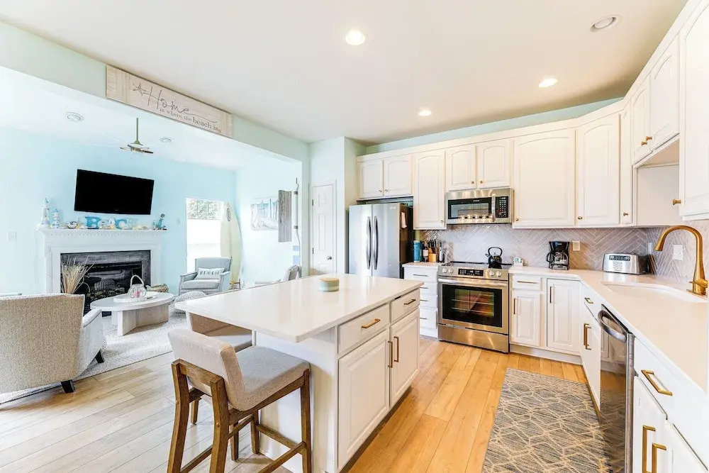 Bikes, Kayaks, Pool: Getaway 3 Mi to Bethany Beach