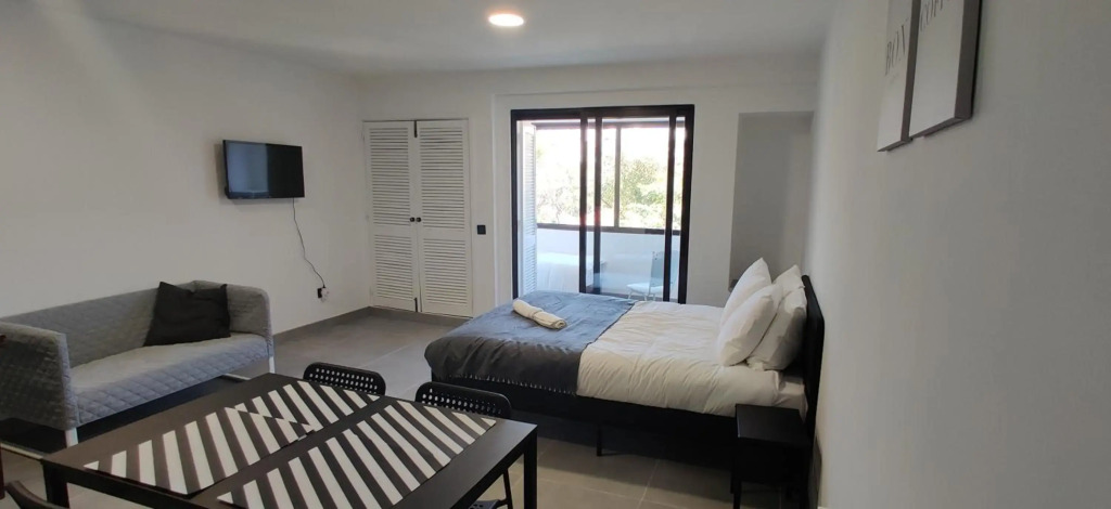 New apartment steps away from the heart of Albufeira