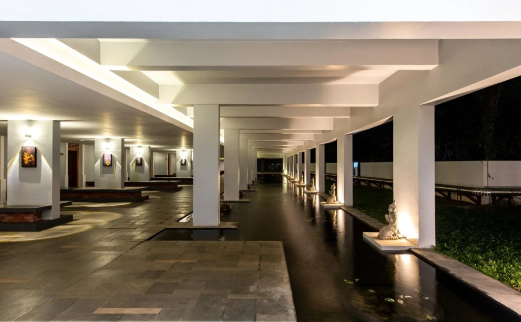 Pacific Hotel & Spa
