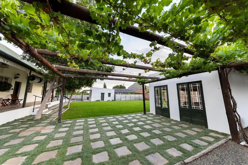 Victorian Square Guesthouse