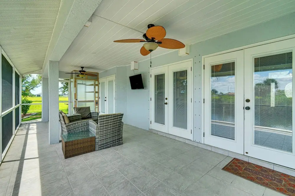 Lakefront Cape Coral Getaway w/ Furnished Lanai!