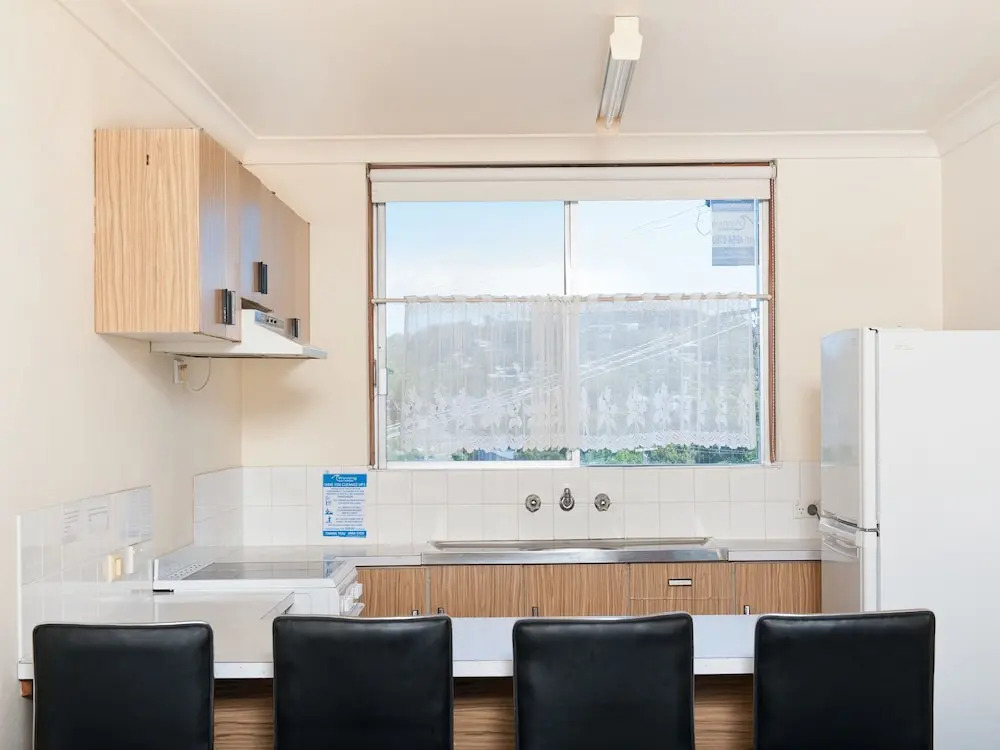 Thurlow Lodge, 6/6 Thurlow Avenue