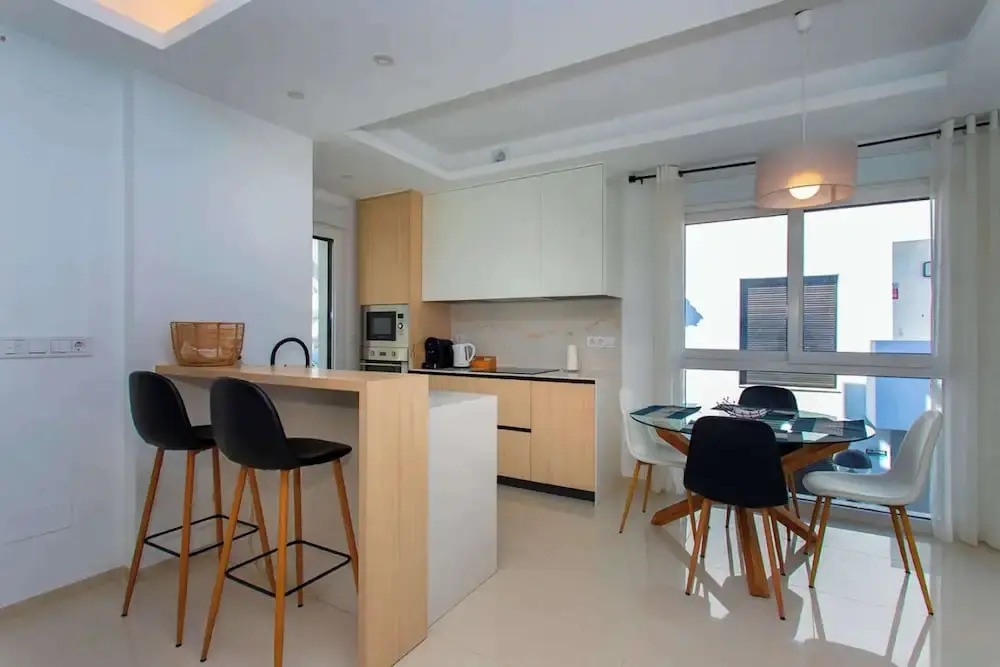 Sunset Paradise - Sleeps 4, Pool, Terrace & Views