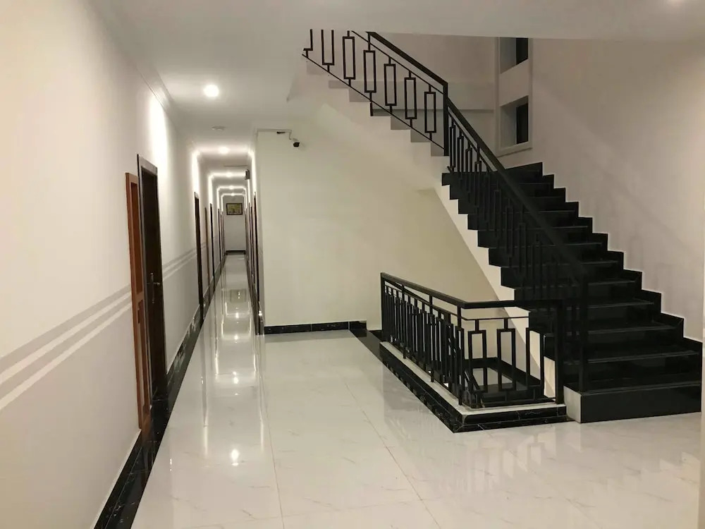 Sky Palace Boutique Hotel