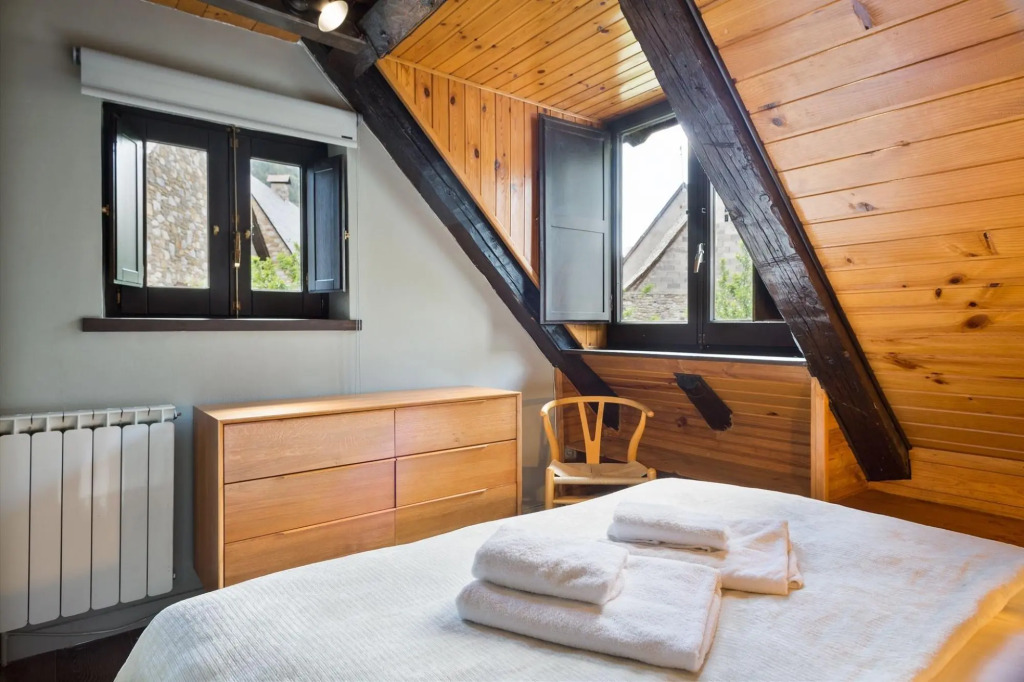 Luderna - Casa con terraza dera Aubeta