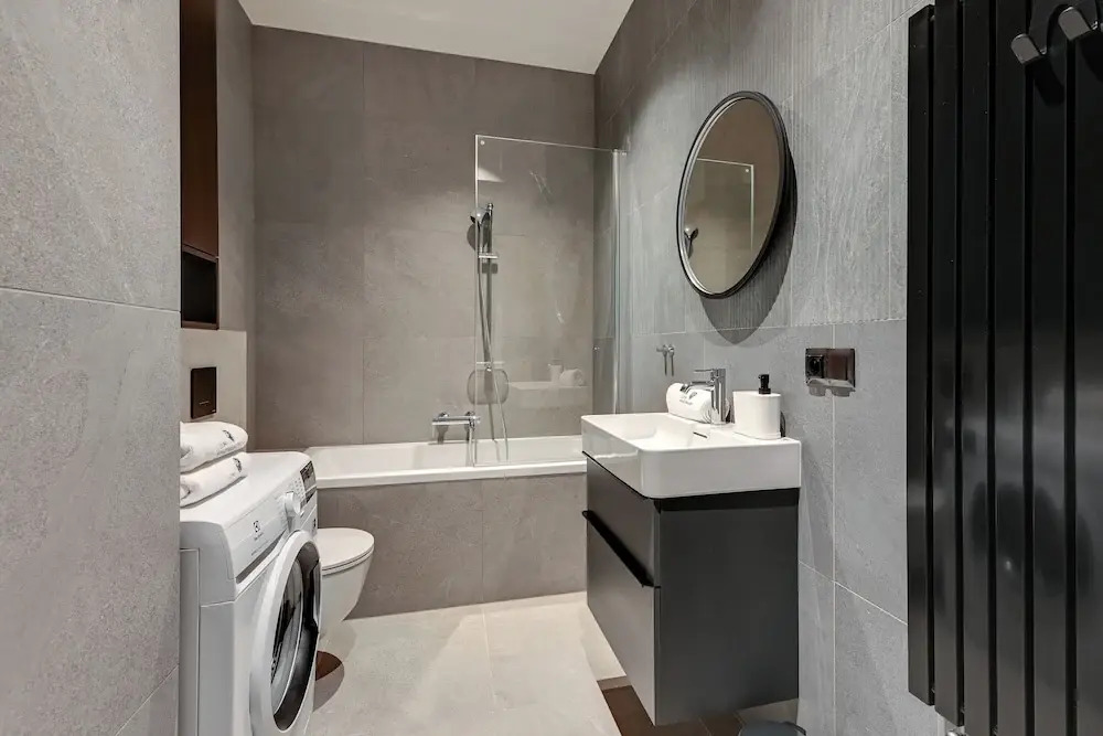Scala City Center Apartments with Parking by Lion Apartments