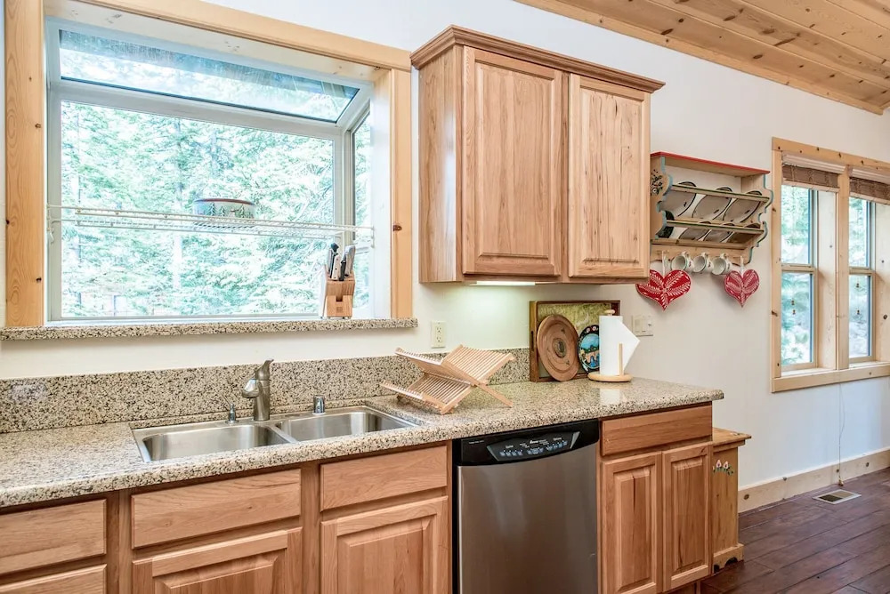 Luxurious and Rustic in Carnelian Bay by RedAwning