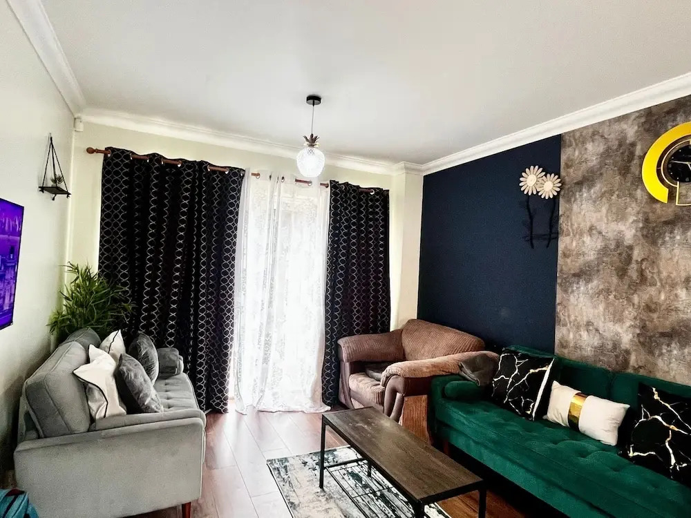 Canterbury Charm - Spacious 4 Bedroom House