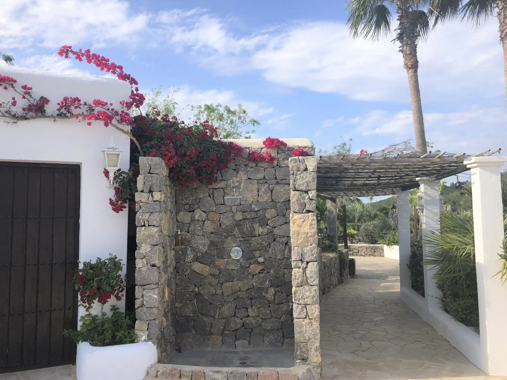 Lush Farmhouse in Sant Miguel de Balansat with Hot Tub & Private Pool