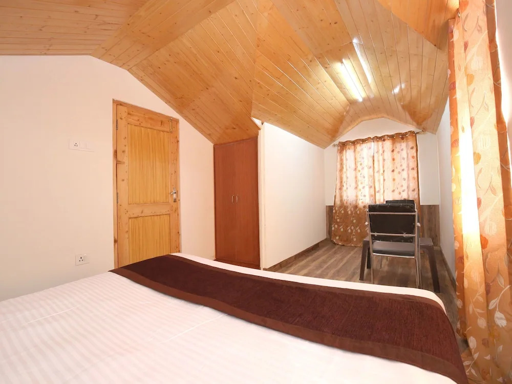 OYO 10084 Home 2BHK Wooden Cottage Bhattakufer