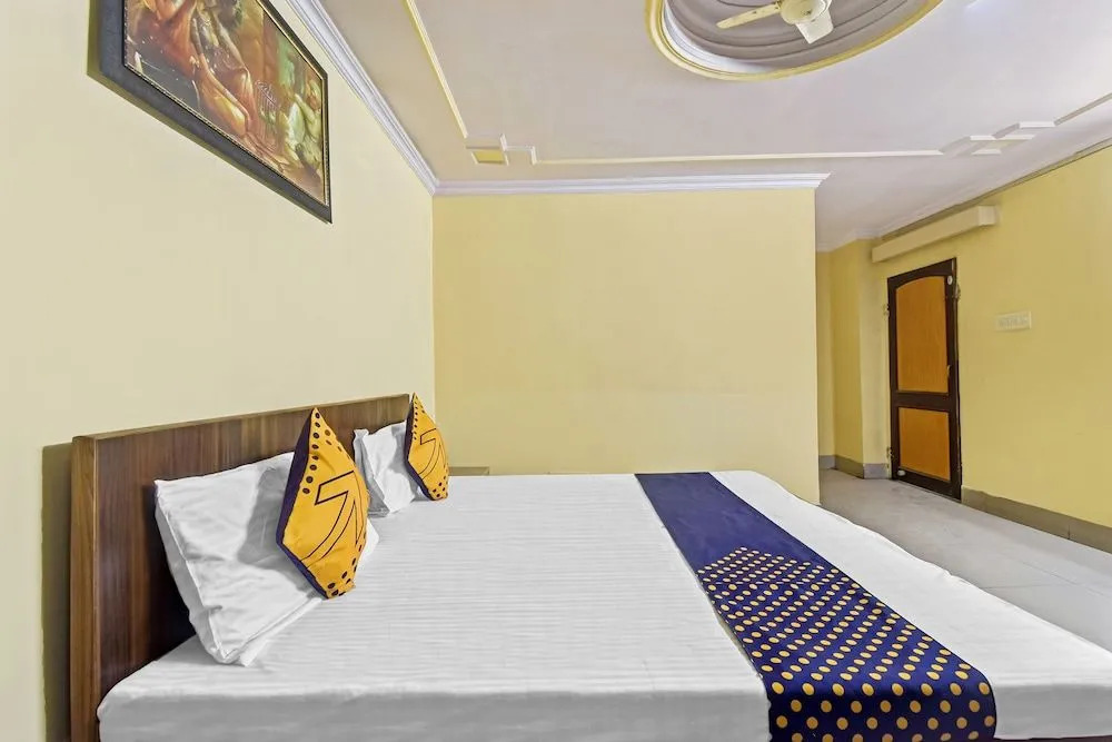 SPOT ON 62734 Hotel Sarfaraz Palace