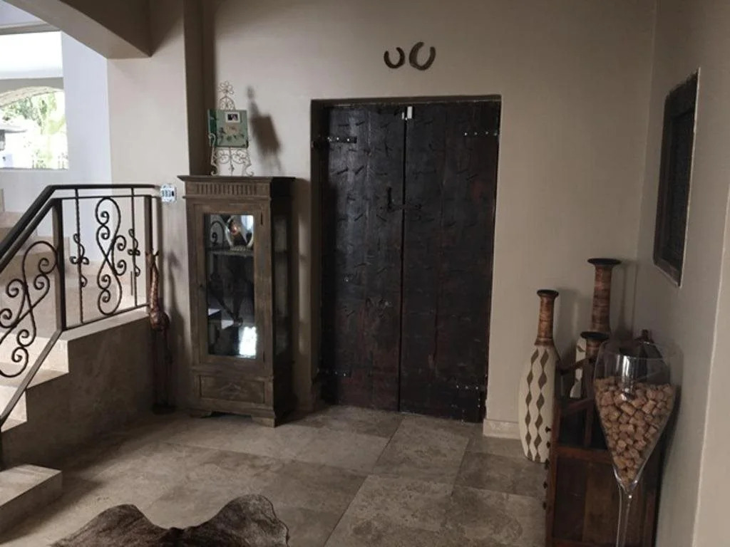 African Palm Cottage and Guesthouse