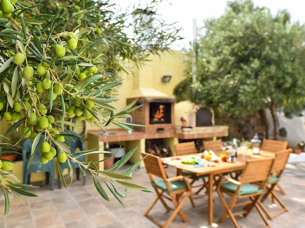 Authentic Holiday Home, Ground Floor Level, With Private Pool and Large Terrace