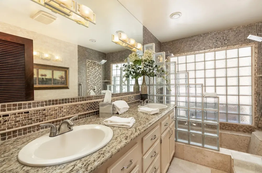 Skyhill Oasis W/ Hot Tub Walk To Universal 4 Bedroom Home