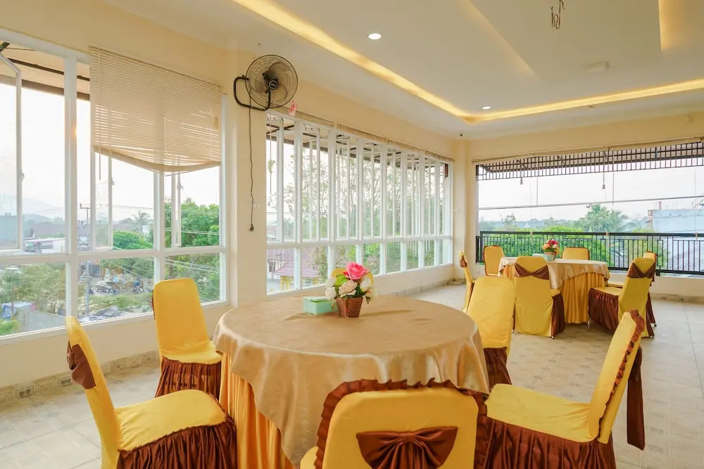 RedDoorz Plus @ Hotel Sempurna Watervang Lubuk Linggau