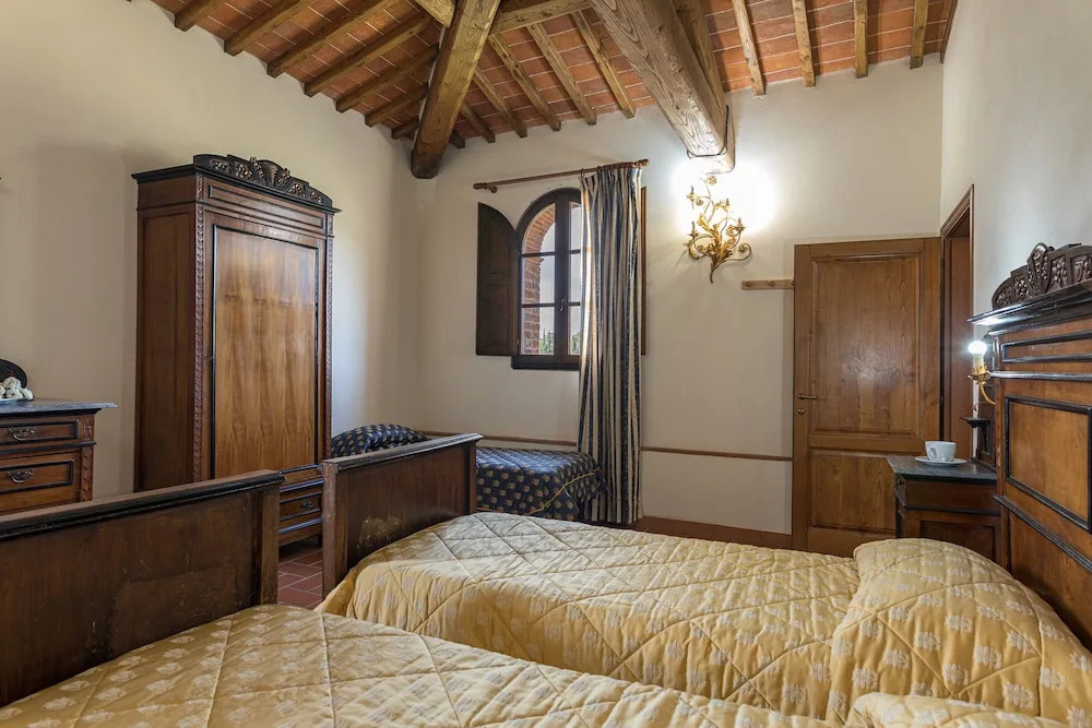 Casale Presciano