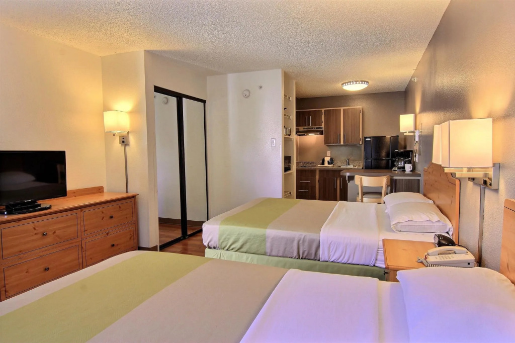 Studio 6 Extended Stay - Austin, TX - Midtown