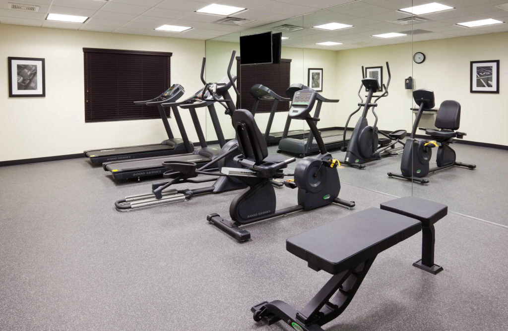 Holiday Inn Express & Suites Davenport by IHG