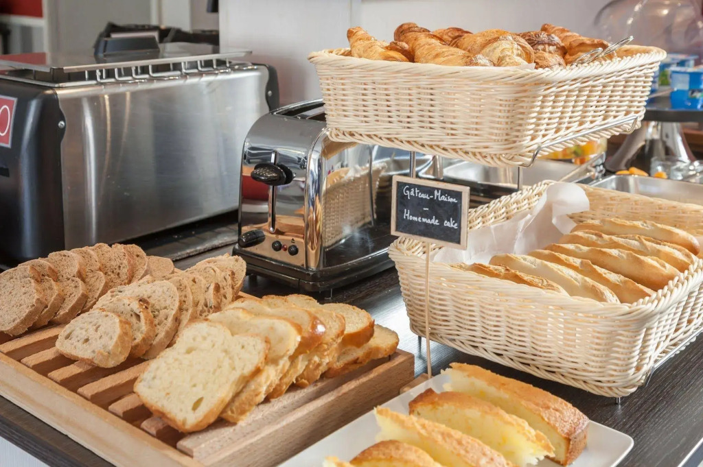 Logis Hotel - Le Charleston
