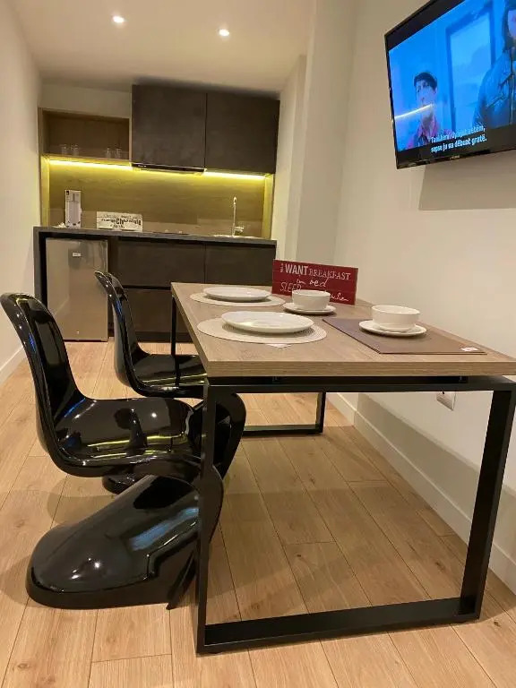 Living Studio Apartments