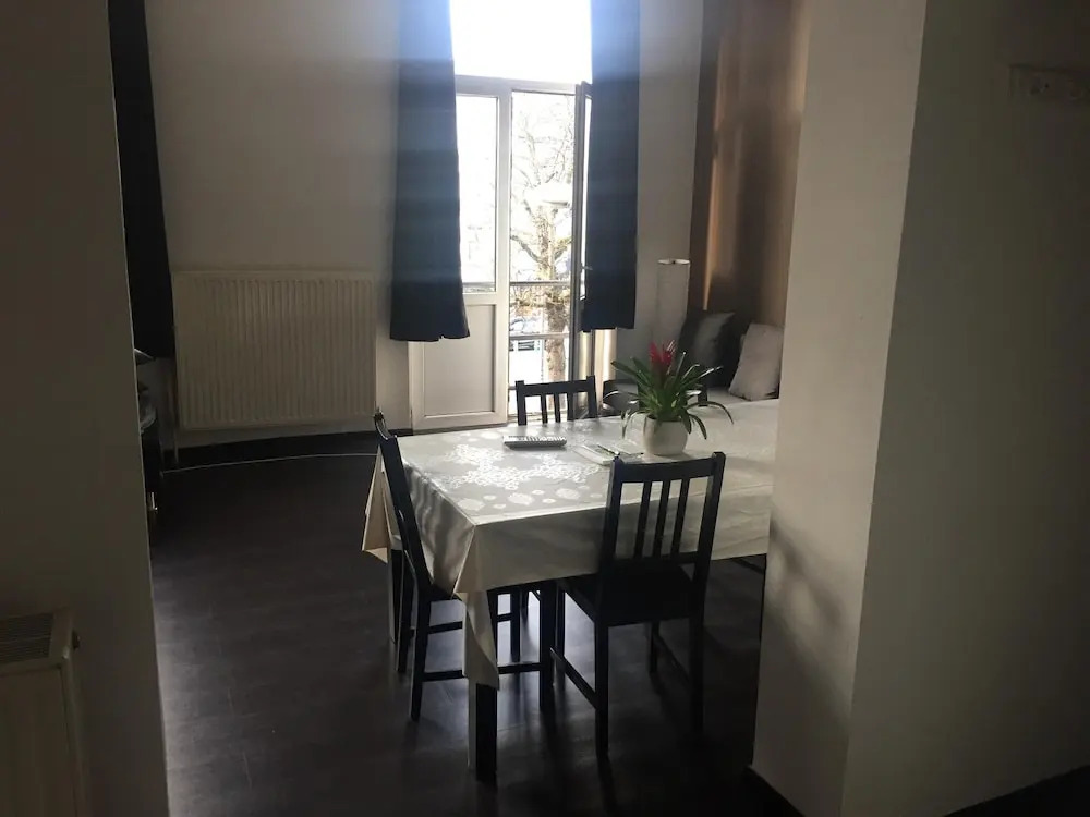Apartment with One Bedroom in Schaerbeek, with Wonderful City View And Wifi