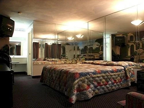 Safari Inn Motel