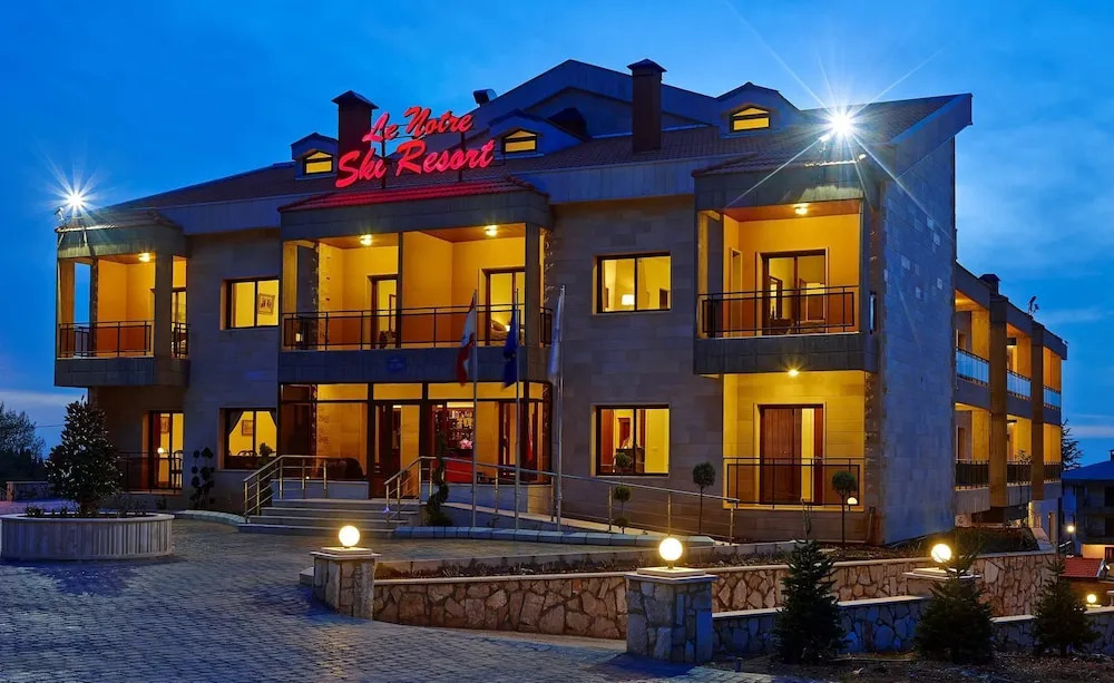Le Notre Hotel & Ski Resort