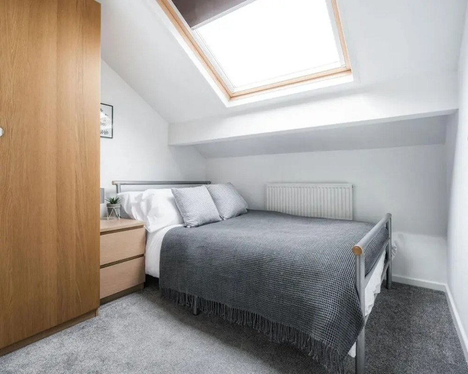Beautiful 4BD Family Home Burley Leeds