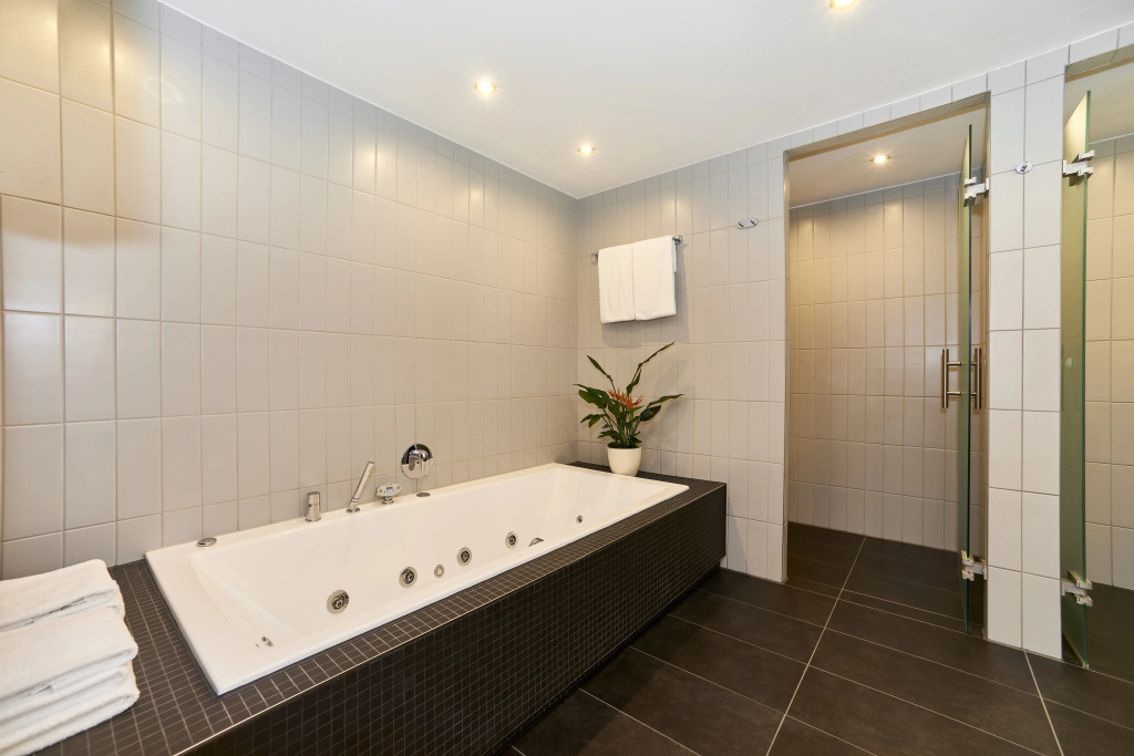Holiday Inn Berlin Airport - Conference Centre by IHG