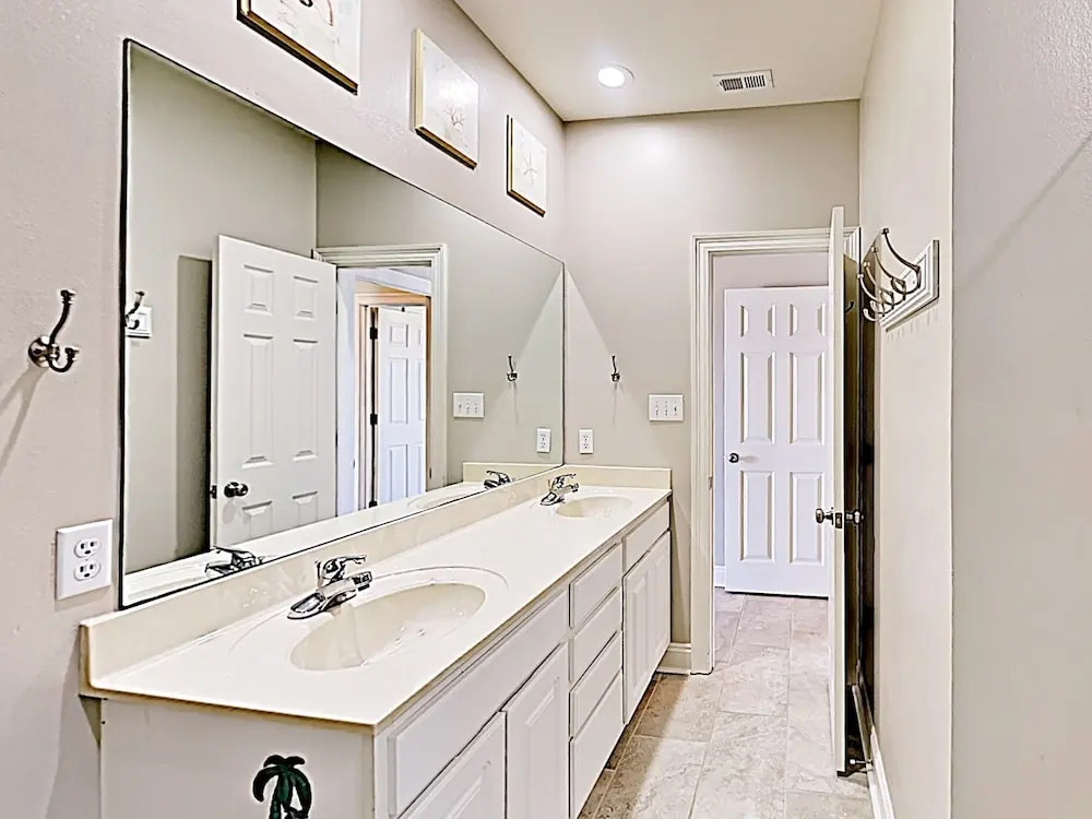 New Listing! Gulf-view Beachfront Getaway W/ Pool 5 Bedroom Duplex