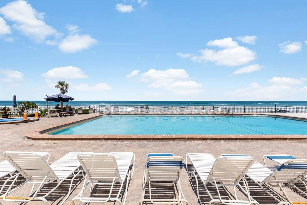 Oceanside Duo 2 Updated Rooms w Water Views