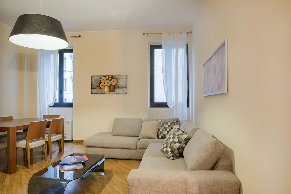 easyhomes - San Babila Corridoni