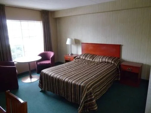 Carriage House Motor Lodge