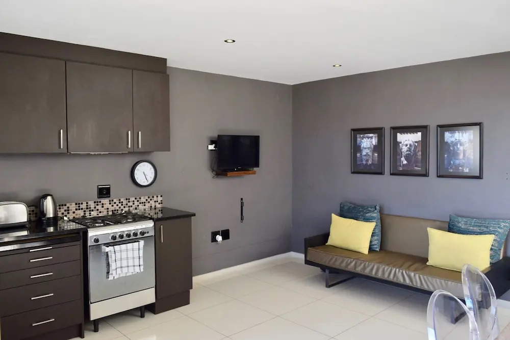 Afri Chić Apartment In Sea Point