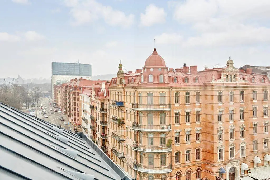 Engel Apartments