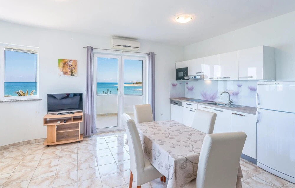 Stunning Home in Povljana With Wifi and 1 Bedrooms