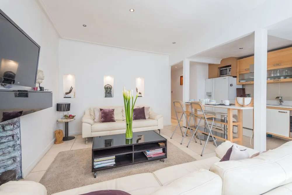 Luxurious West Kensington Home by Olympia London