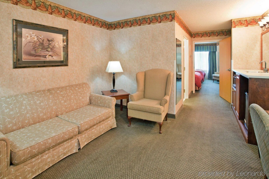 Country Inn & Suites Somerset