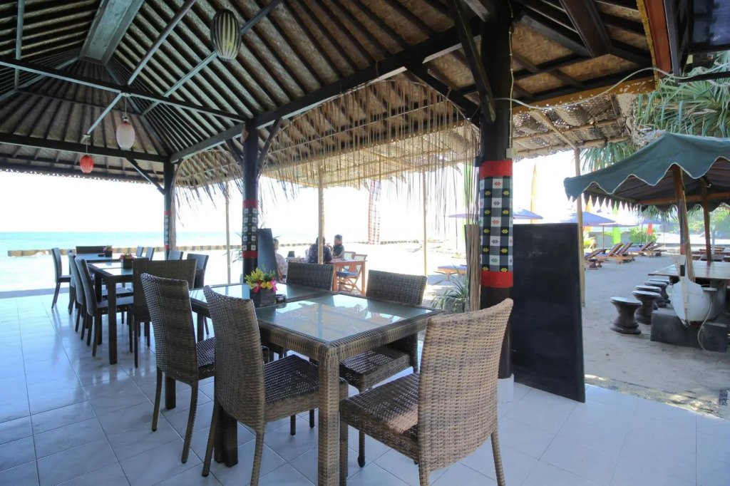 Airy Amlapura Raya Candidasa Bali
